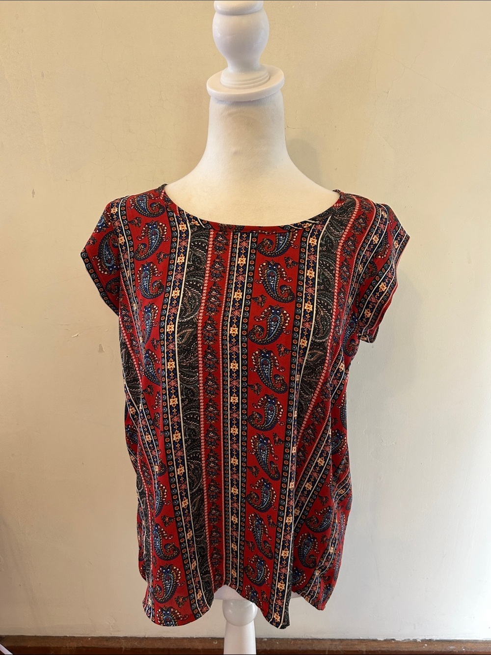 Piphany Red Paisley Print Cap Sleeve Blouse Size XS EUC
